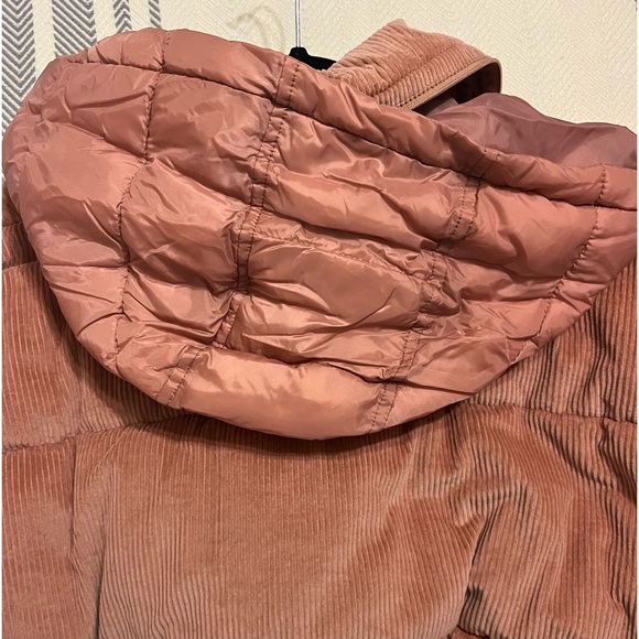 American Eagle puffer coat, size L, like new! - Picture 3 of 4